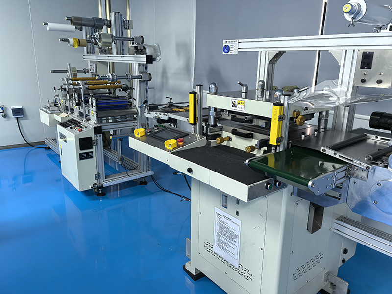 डाई-कटिंग मशीन